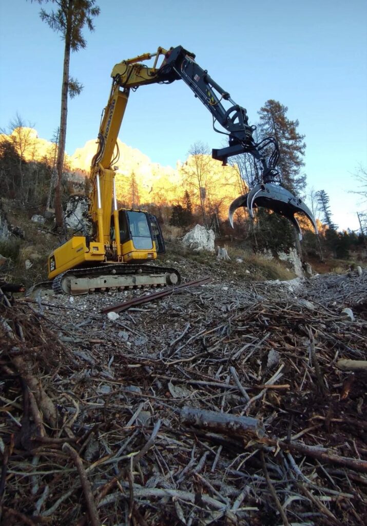 VOLVO ECR 145