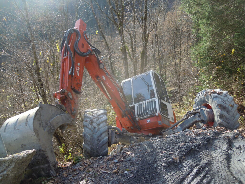 VOLVO ECR 145