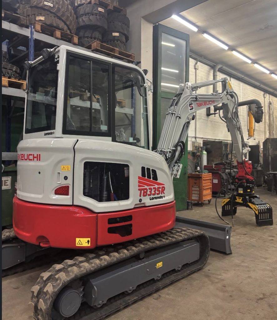 TAKEUCHI TB335R
